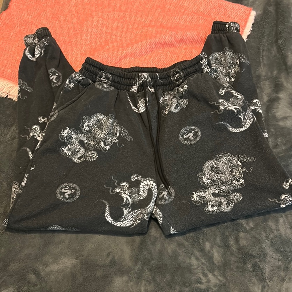 Worn.Baggy Sweatpants.Soft material.Stretchy waste-band.Strings for tightening.